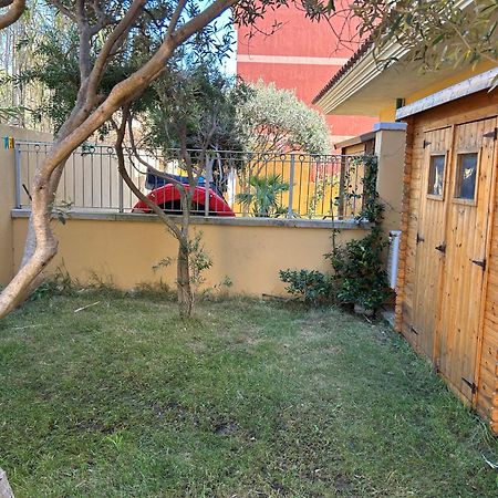 דירות לה מדלנה La Casa Azzurra מראה חיצוני תמונה