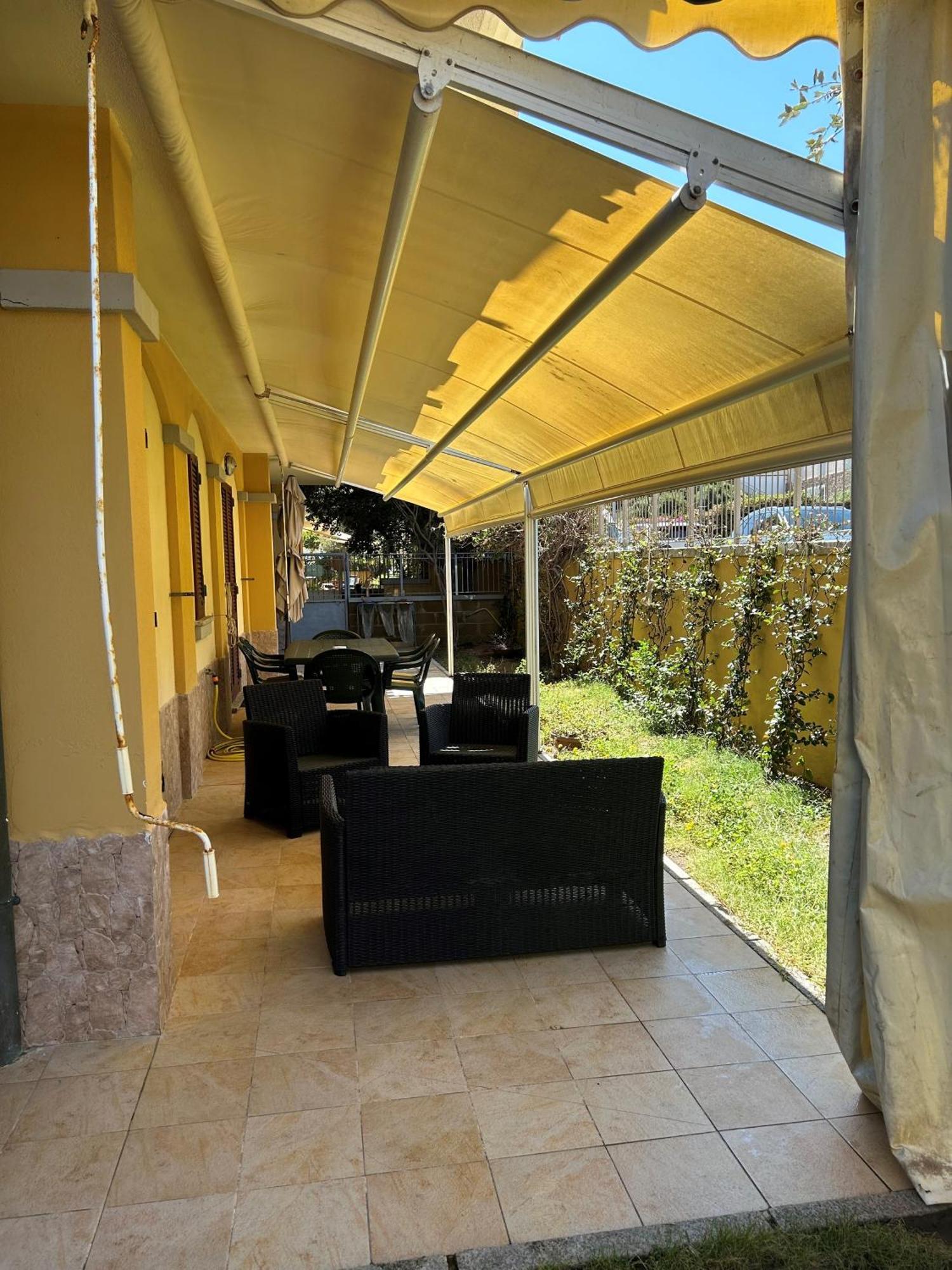דירות לה מדלנה La Casa Azzurra מראה חיצוני תמונה